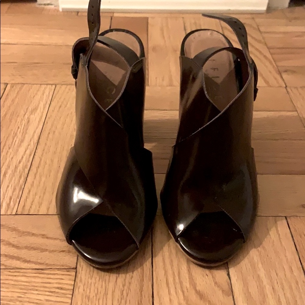 Women heels